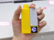 悦刻能用手机充电器充电吗？